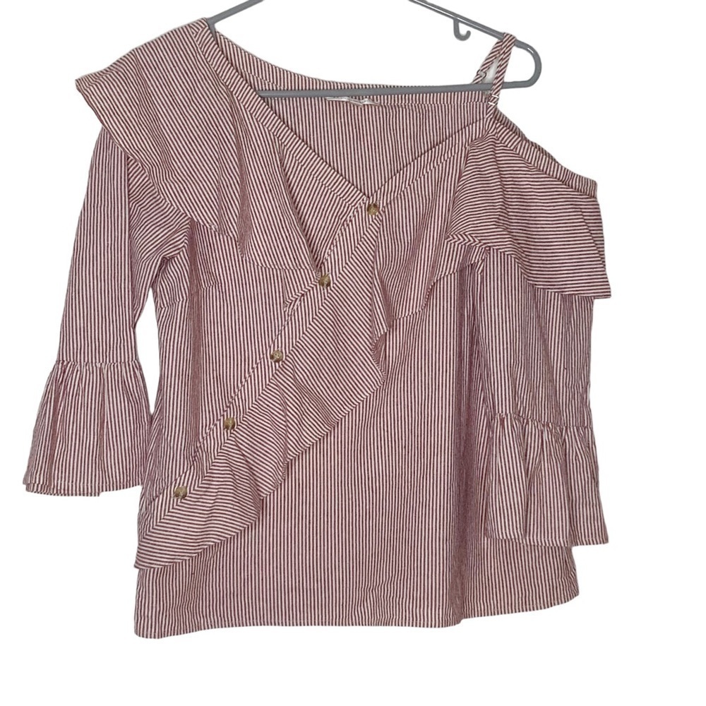 Skies are Blue red stripe off the shoulder blouse. Size S